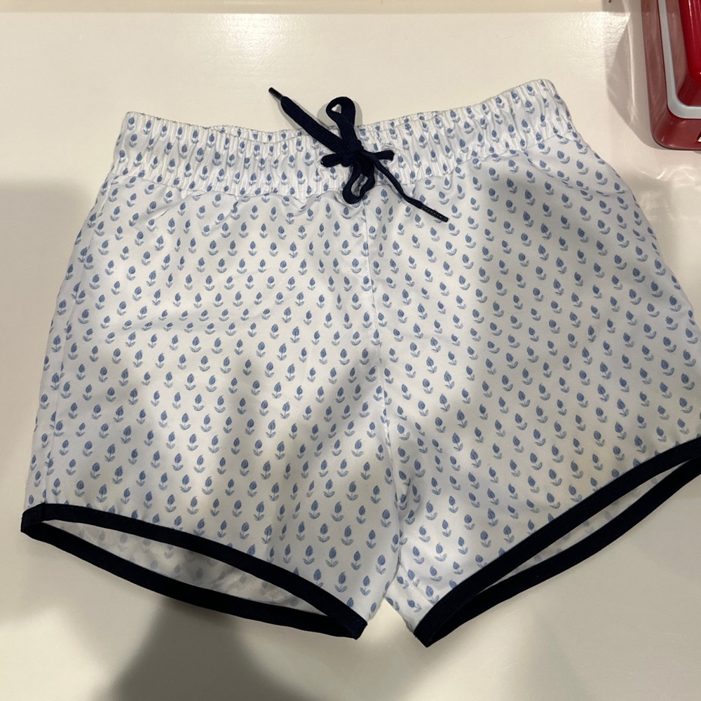 Minnow boys swim trunks. Great condition. Barely worn